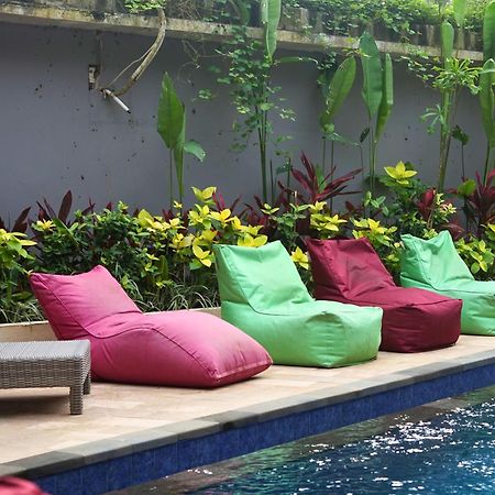 Summer Of Surf Hostel Uluwatu أونغاسان المظهر الخارجي الصورة