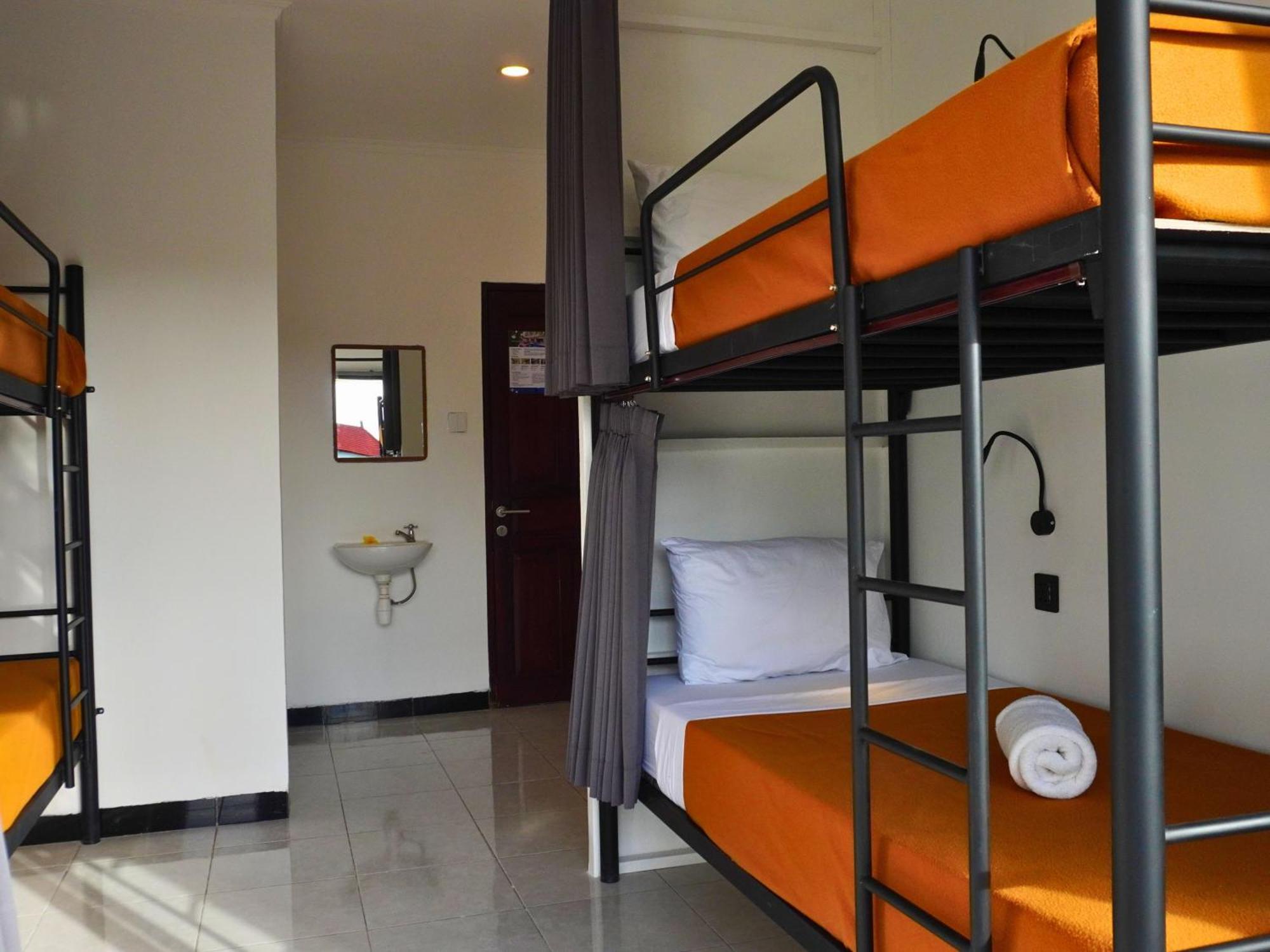 Summer Of Surf Hostel Uluwatu أونغاسان المظهر الخارجي الصورة