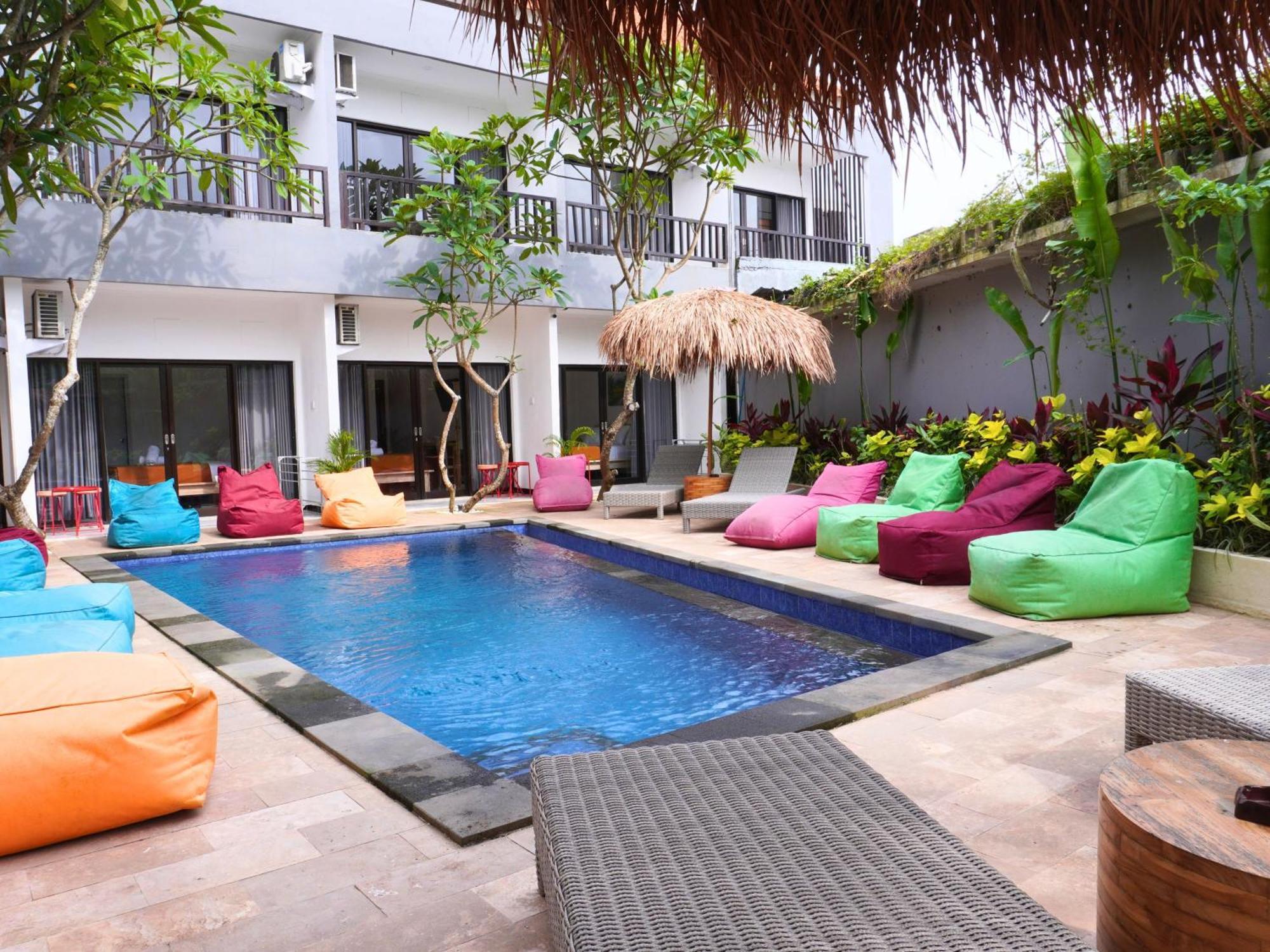 Summer Of Surf Hostel Uluwatu أونغاسان المظهر الخارجي الصورة