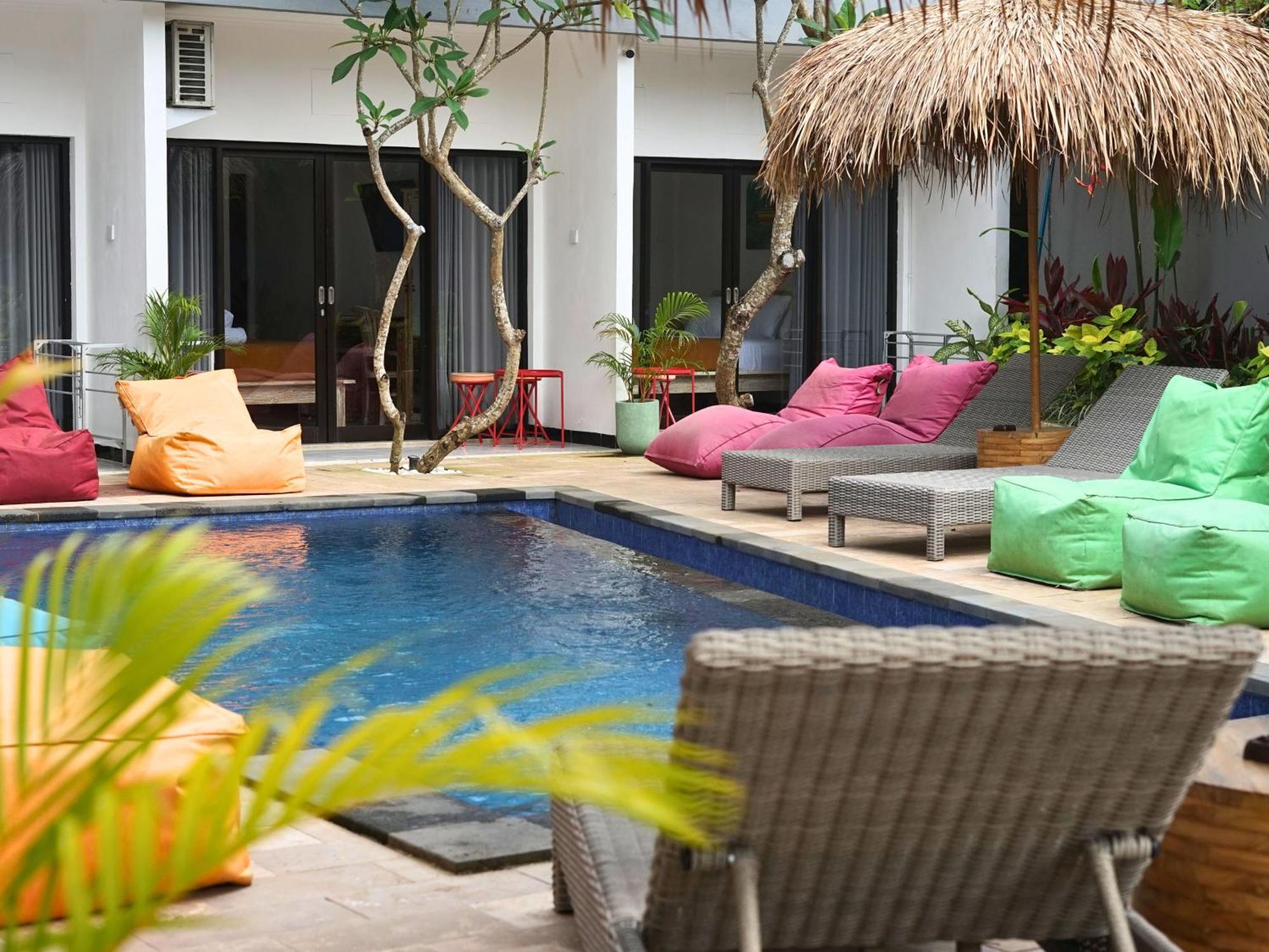 Summer Of Surf Hostel Uluwatu أونغاسان المظهر الخارجي الصورة